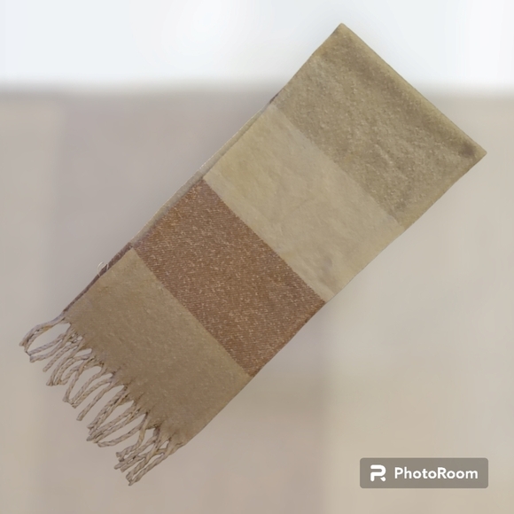 GENTLE FAWN Dusty Pink Color Block Fringe Winter Shawl Scarf - Picture 2 of 9